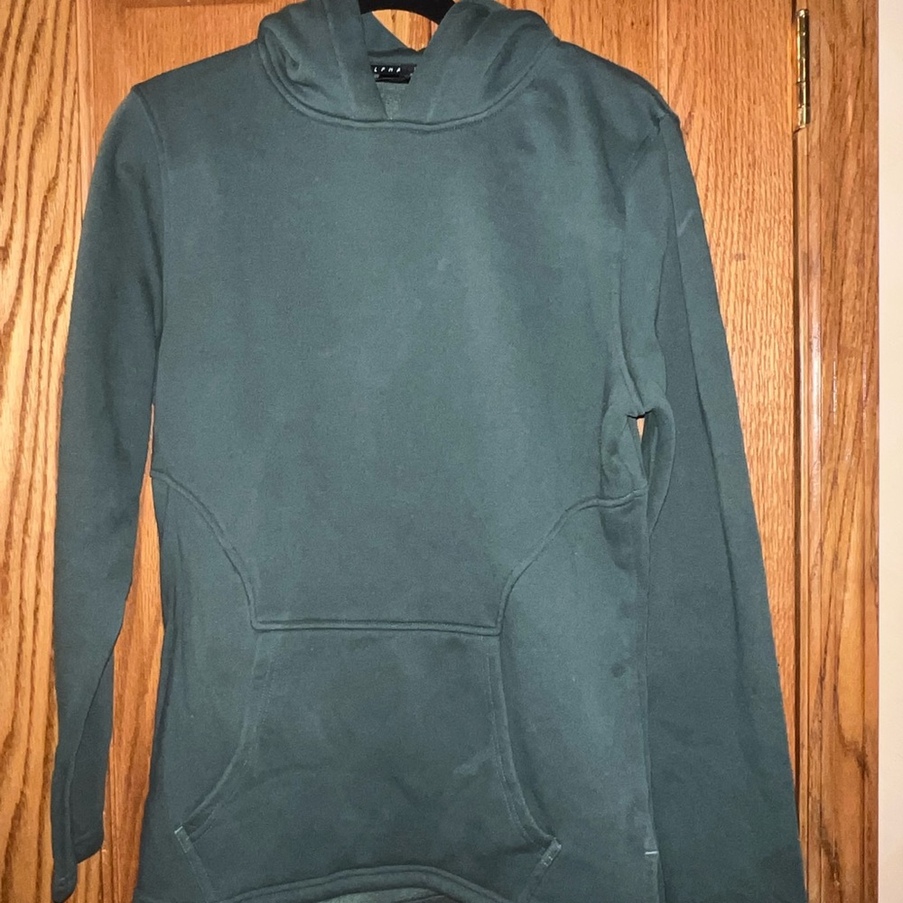 Alphalete hoodie